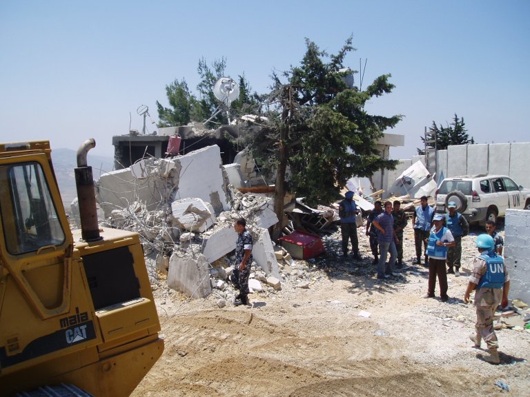 Patruljebasen etter treff fra en israelsk flybombe